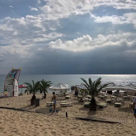 Lägenhet комфортабельные у моря Green Life Beach